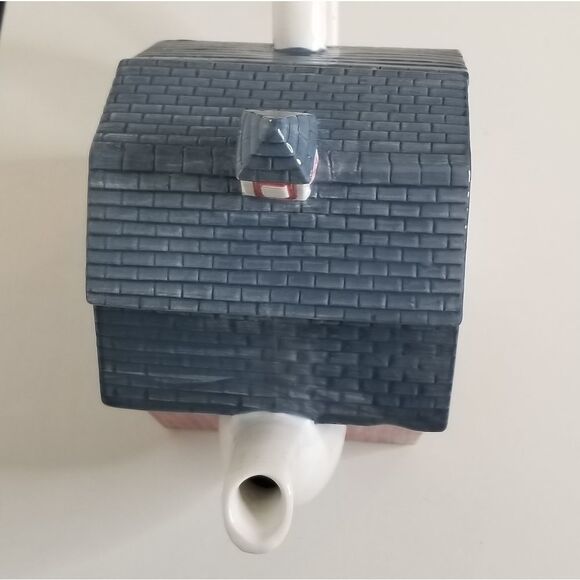 RED Barn Teapot Ceramic‎ - Picture 8 of 12